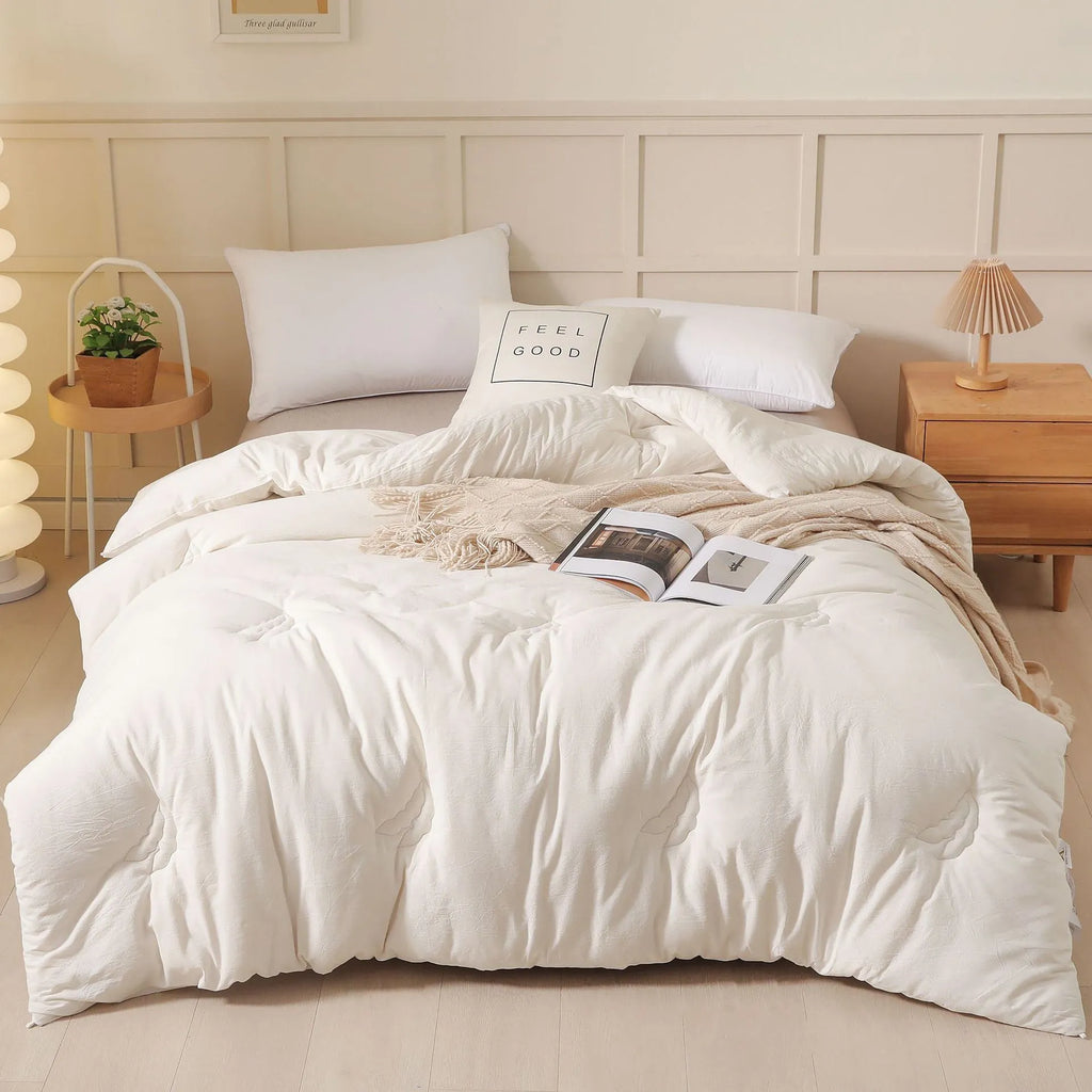 Soybean fibre pure cotton quilt in white, pink jade, or grey with twill sanded weave