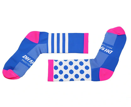 Pair of black powder compression cycling socks in size L, featuring stripe mesh pattern, 40-45cm long tube for breathable four-season support