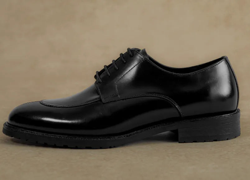 Plus size black leather business formal men's shoes with warped toe cap and genuine cowhide upper