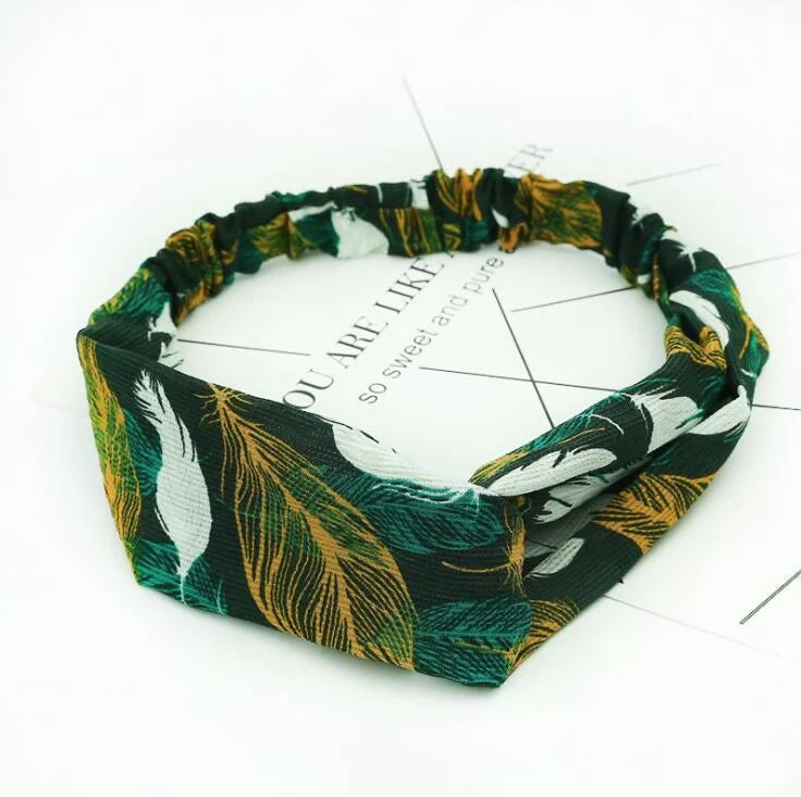 Women's retro style printed headband with elastic free size in vintage-inspired prints