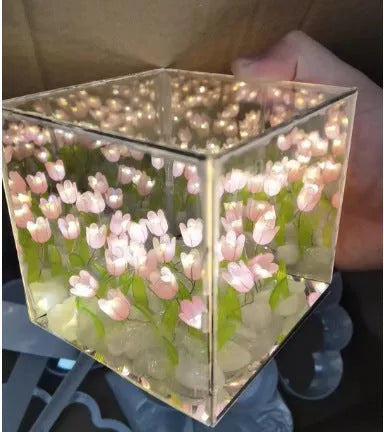 Rubik's Cube Tulip small night lamp with 20 flowers, geometric stereo shape, USB rechargeable