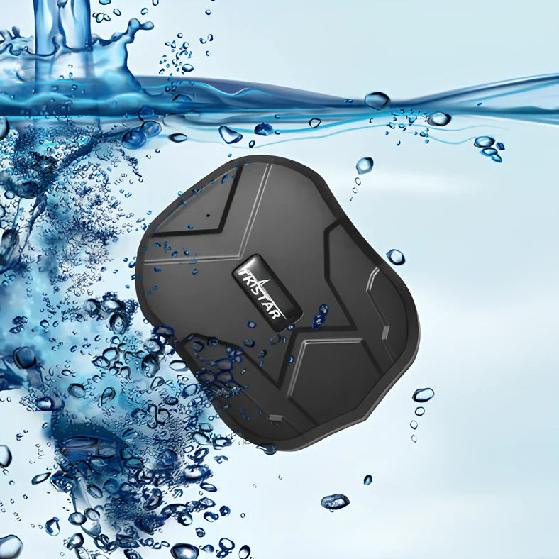 Black TK202 GPS locator, 90x74x25mm waterproof vehicle tracker with magnet and 5000mAh battery