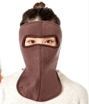 Autumn and winter dust masks in various colours for breathability and warmth