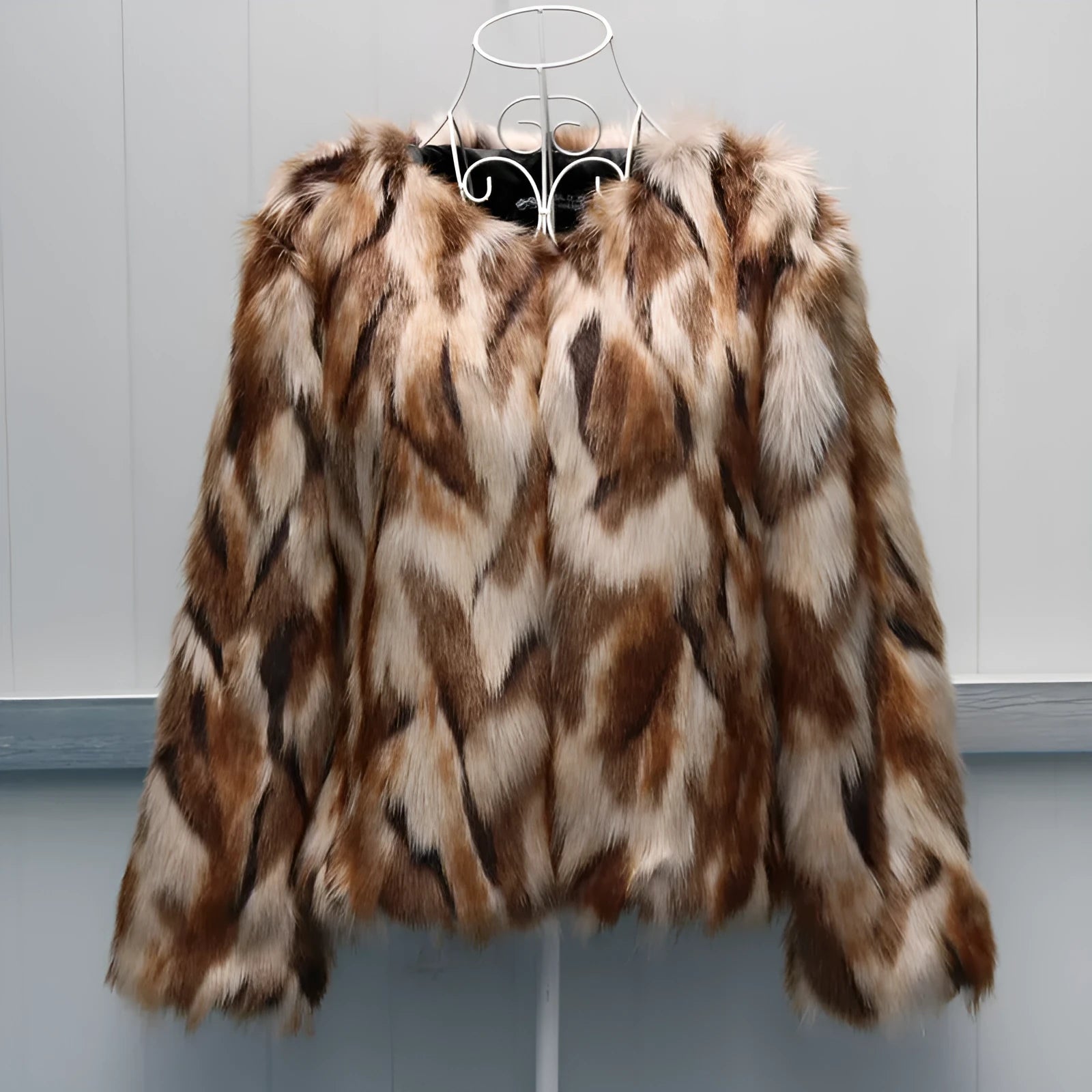 Korean slim-fit faux fur coat for women in street fashion style.