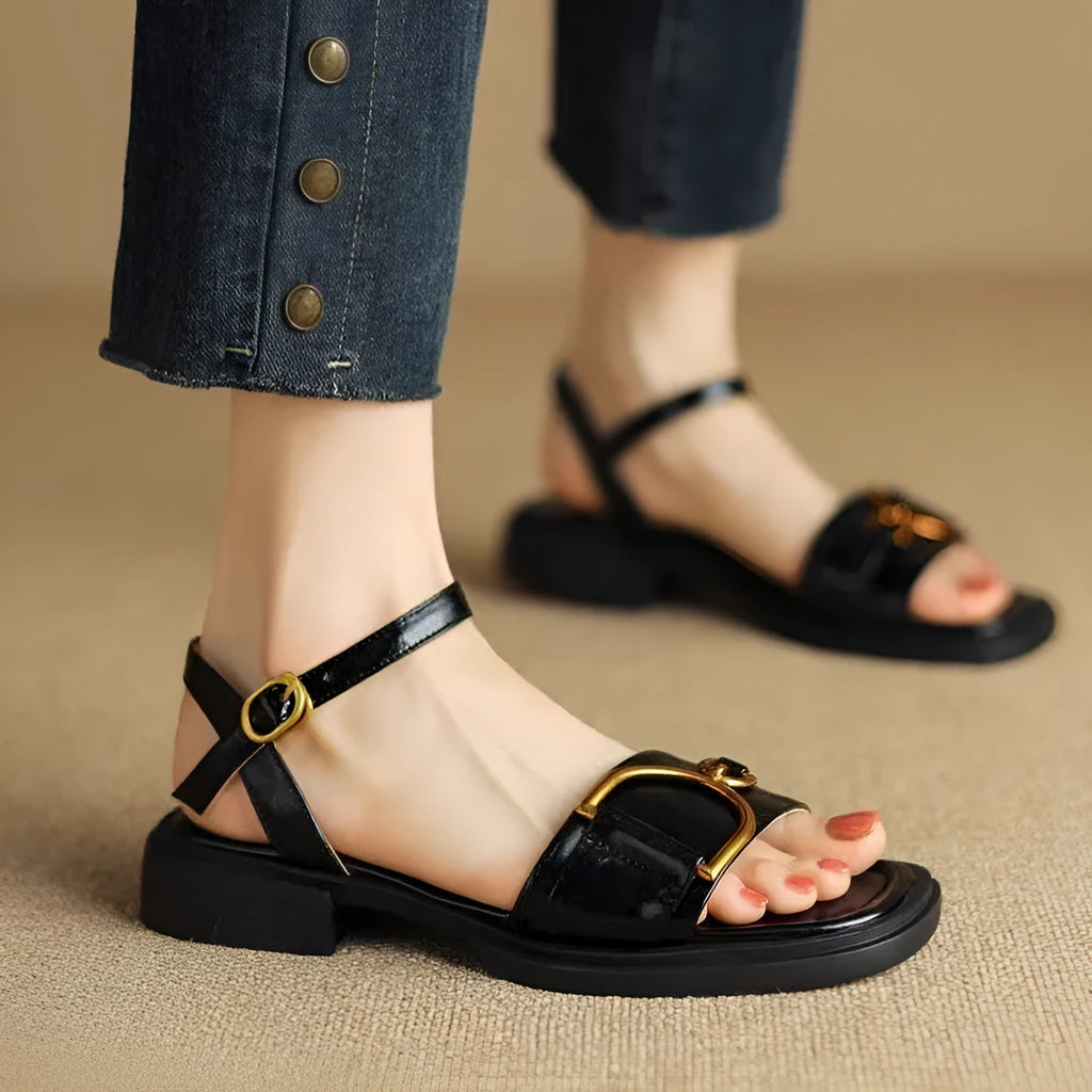 Women's thick-soled leather casual sandals with round toe and buckle fastening in neutral colours