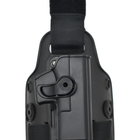 Green plastic leg tactical holster bag with quick-pull waist plate for outdoor sports.