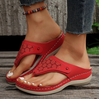 Women's PU thong sandals with segmented toe design in various colours