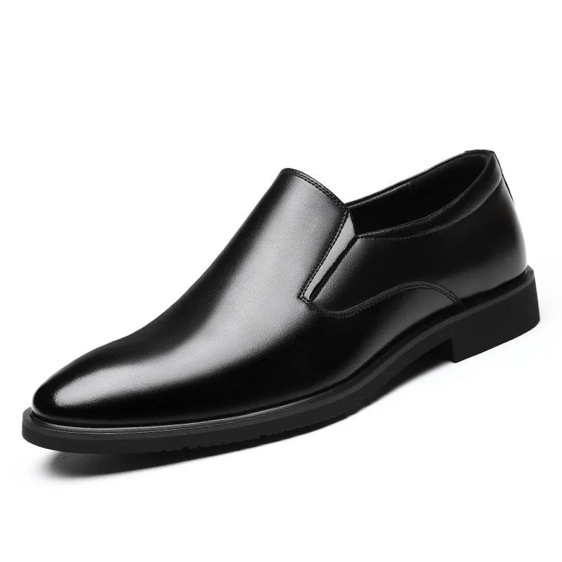 Men's black slip-on business casual loafers with leather toe cap and rubber sole