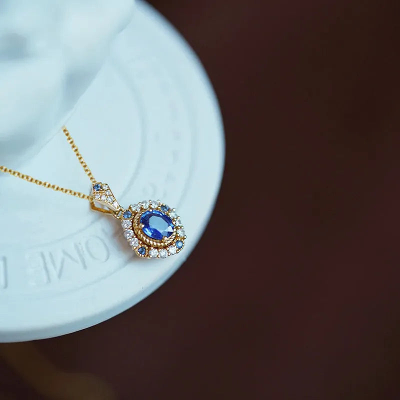 Golden royal style necklace with zircon pendant on adjustable copper chain for women