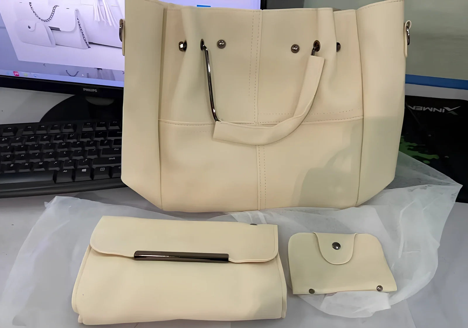 White three-piece tassel messenger bag set with 27x26x13cm main PU bag, zipper closure, and internal pockets for women