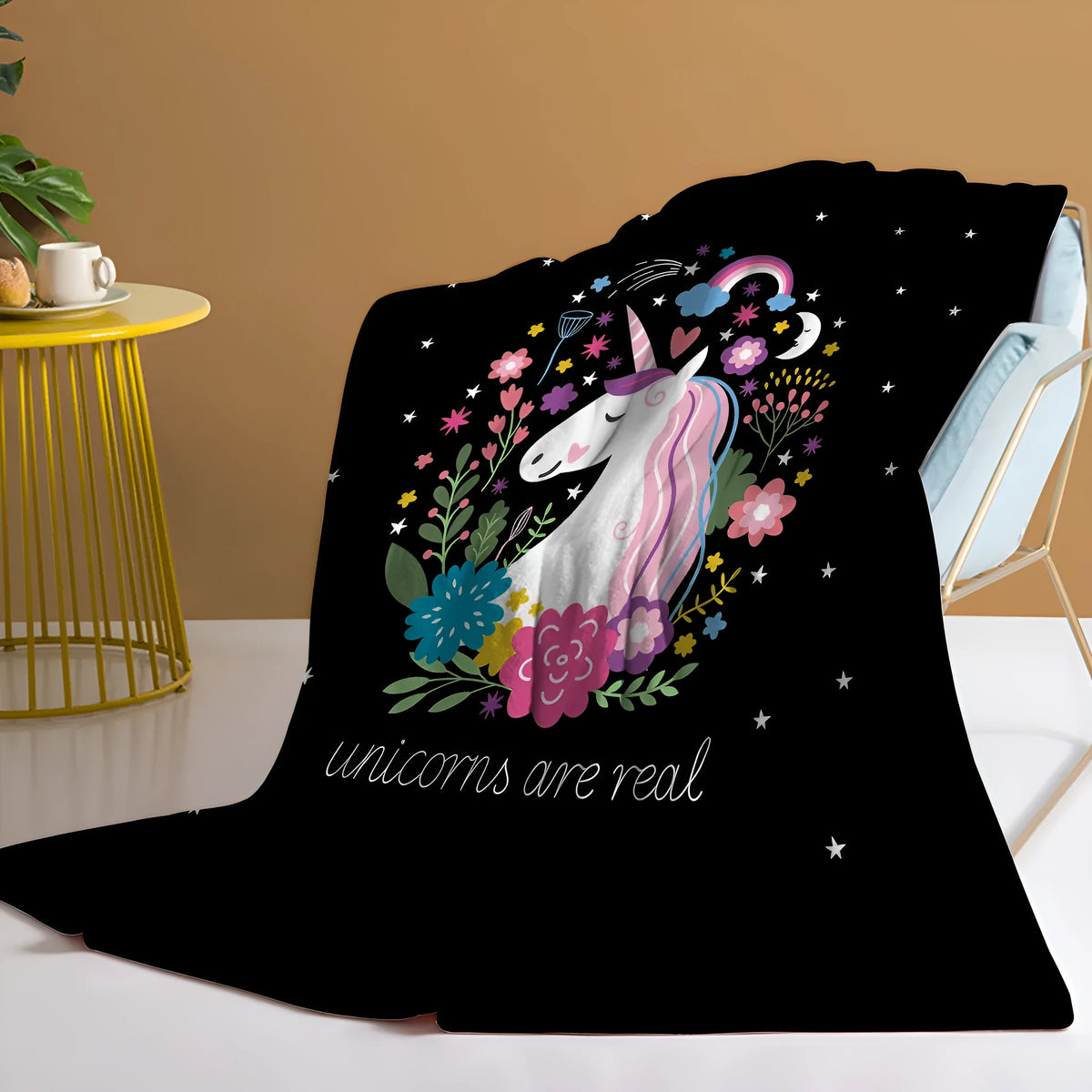 Soft flannel unicorn pattern blanket on black base, 75x100cm throw for sofa or outdoor use