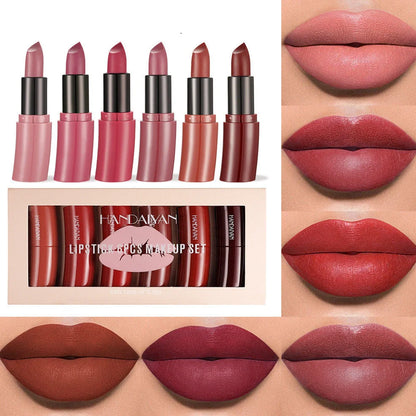 Six curved matte lipsticks in velvet texture with 3.5g content each in compact case