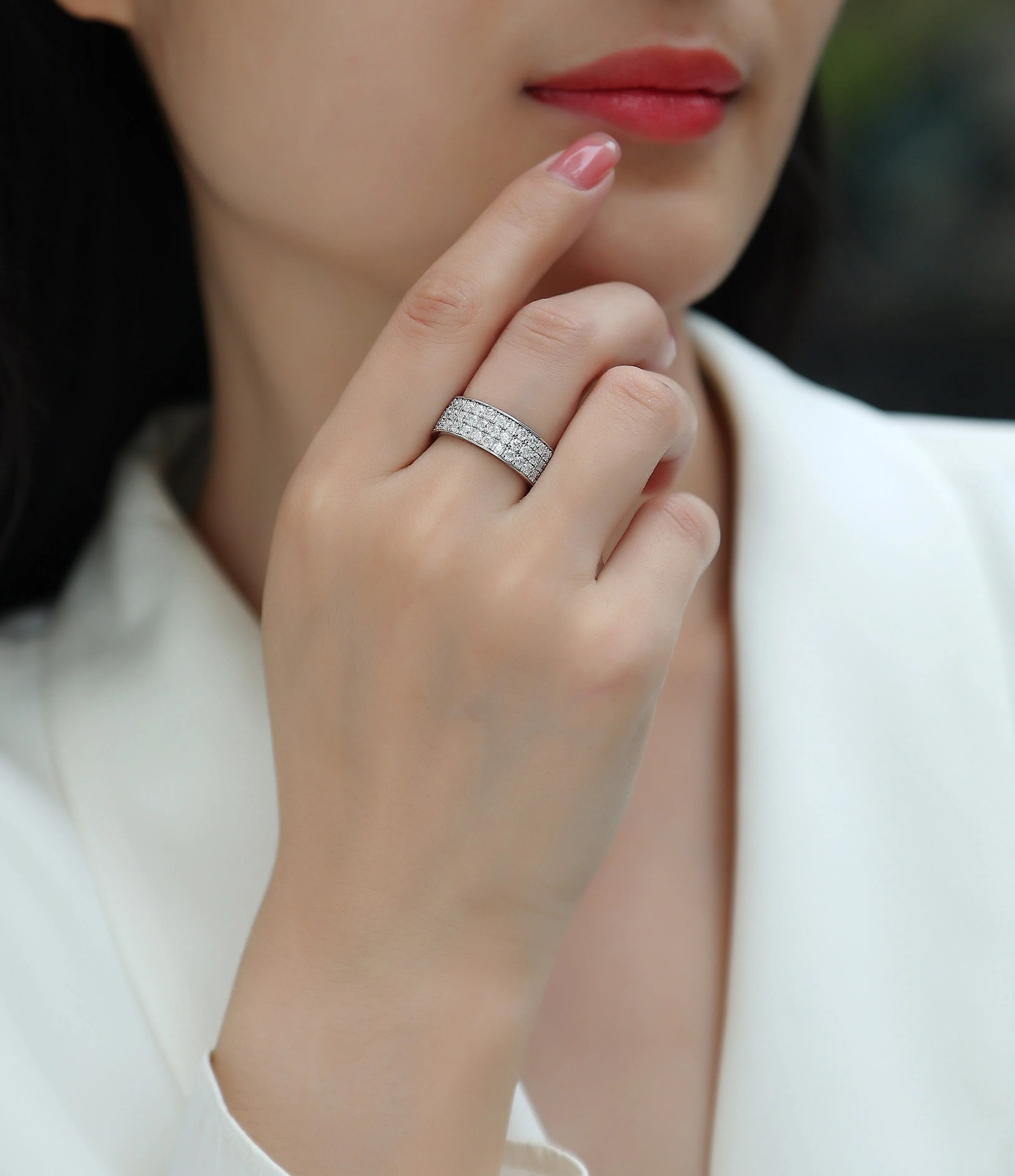 Star Dream moissanite wedding ring set with platinum-plated S925 silver band and gift box packaging
