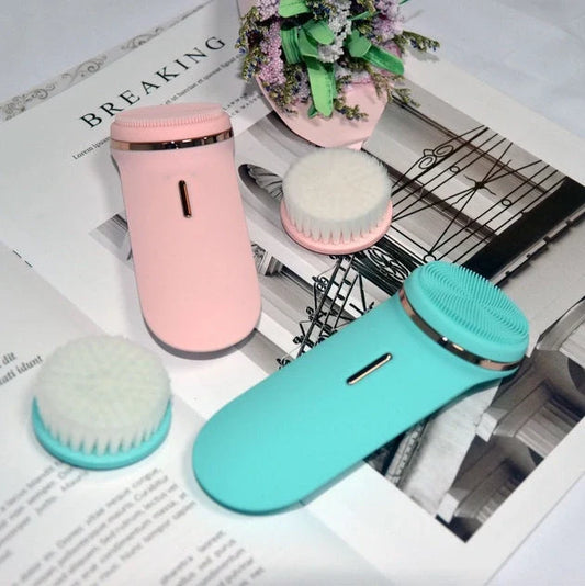 Green silicone electric face cleaner showing 132mm length with vibration cleaning surface