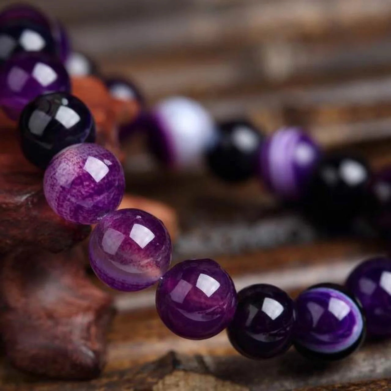 Violet agate ethnic style bracelet with round beads