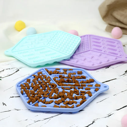 17.5cm blue silicone puppy lick pad with textured surface for slow feeding, temperature resistant -40 to 240°C