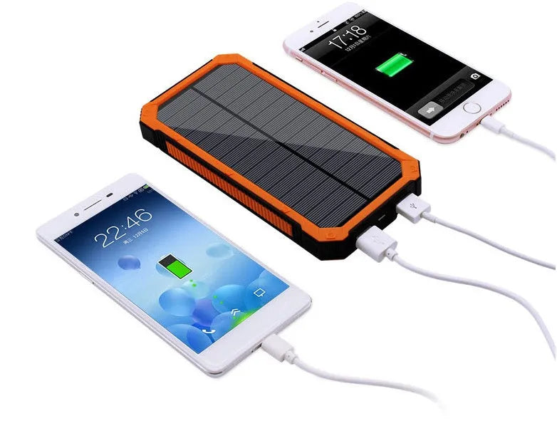 Solar power bank in black, green, orange or yellow with polymer lithium-ion battery