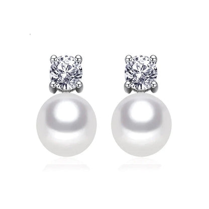 Round pearl stud earrings in silver with 8-9mm pearls, elegant and timeless