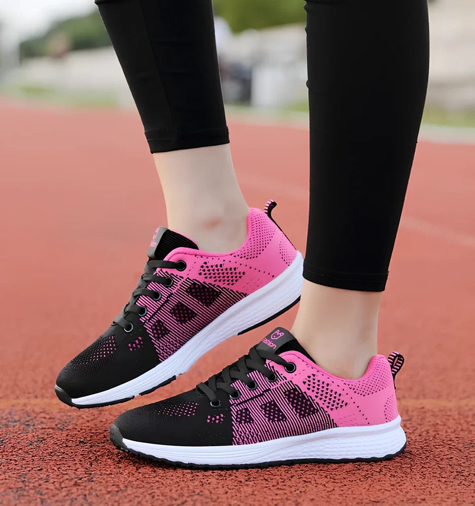 Breathable black mesh sports shoes for female students, flat heel, MD sole, UK size 3-6 range