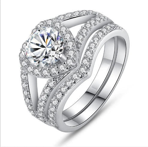 Heart-shaped diamond ring with 18k platinum plating, available in multiple colours and sizes