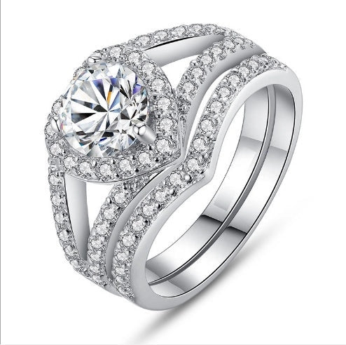 Heart-shaped diamond ring with 18k platinum plating, available in multiple colours and sizes