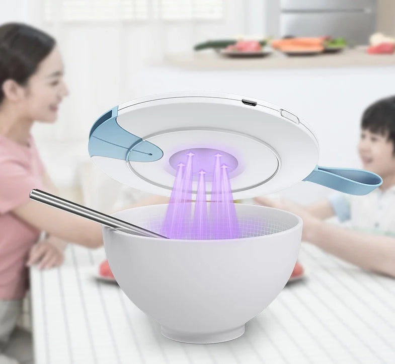 Compact USB baby bottle sterilizer with gravity sensing technology