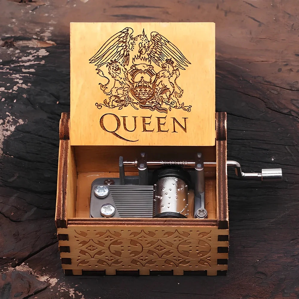 Antique boxwood music box with hand crank and yin carved Spirited Away landscape flowers, 10 cm tall wooden decoration