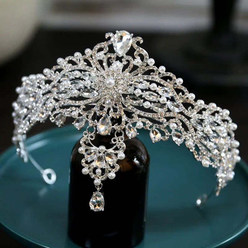 Silver Baroque bride crown with pearl and quota decoration on alloy frame, 15cm diameter