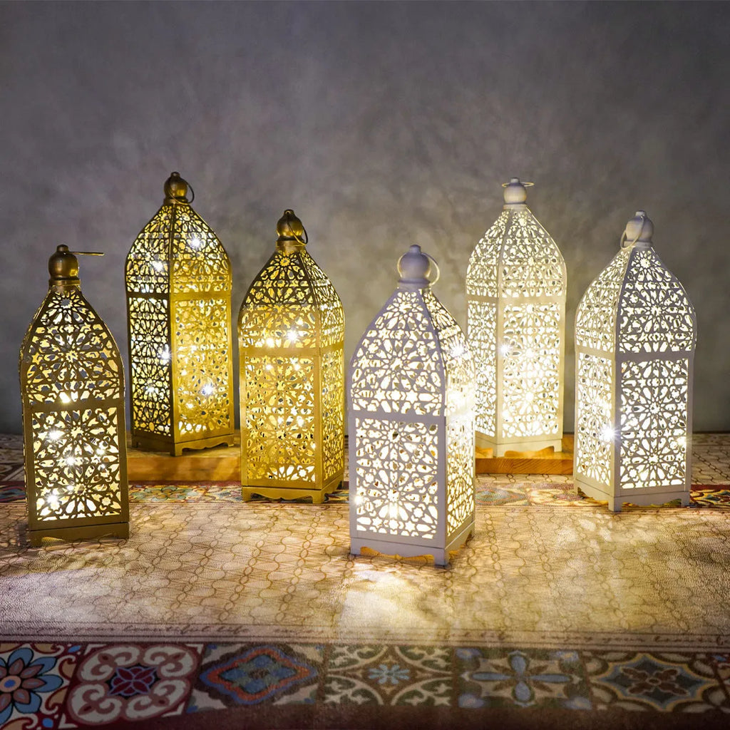 Modern simplicity iron barn lantern hollow four-corner ornament in gold, three sizes