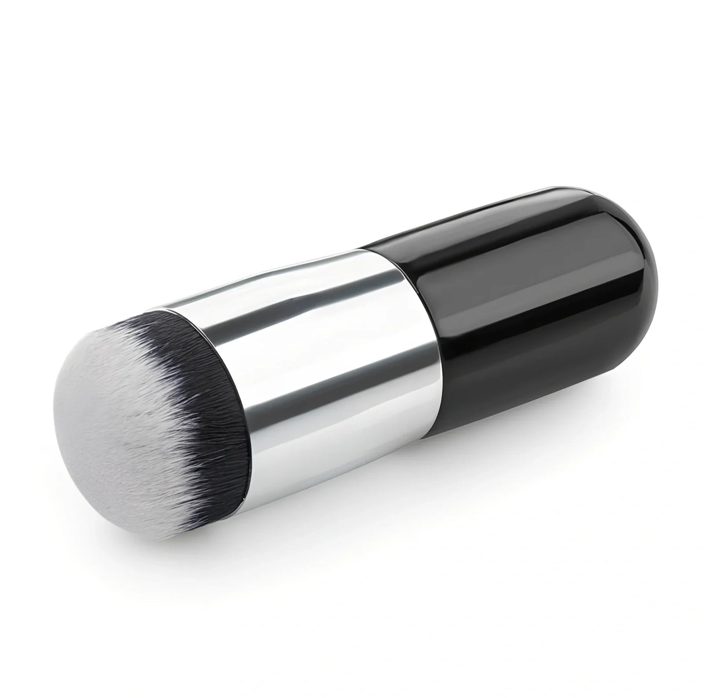 Chubby pier makeup brush in black silver with 2cm rayon bristles and 11cm wooden handle for foundation