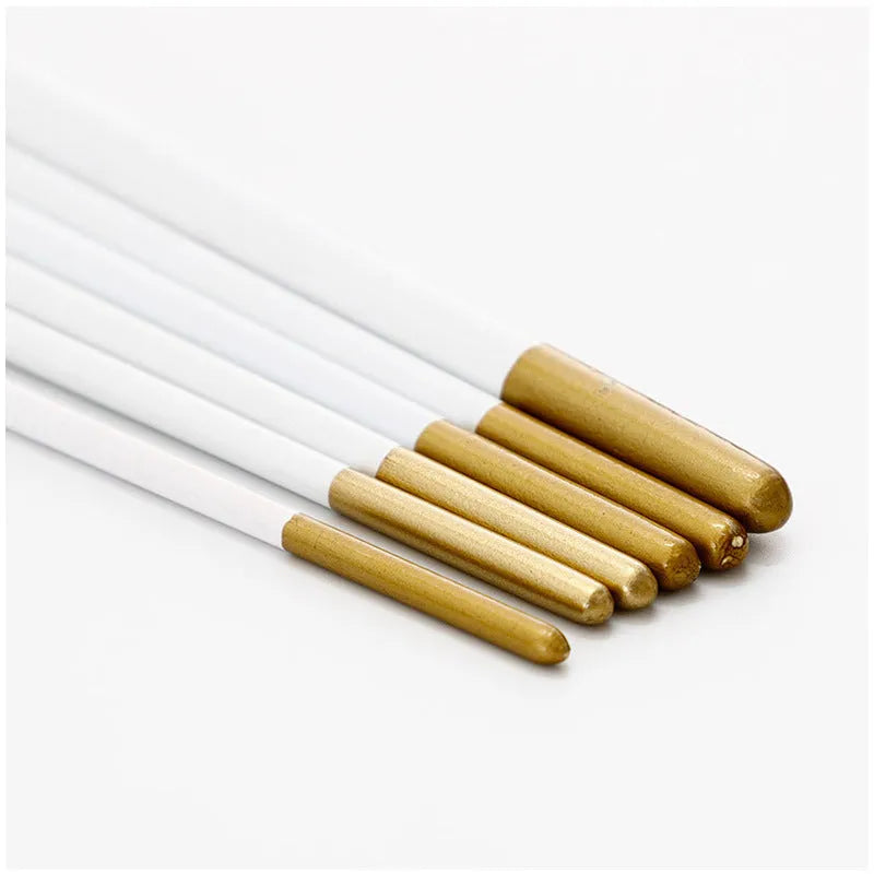 Set of six watercolour acrylic paint brushes with wood handles and nylon wool bristles in assorted sizes