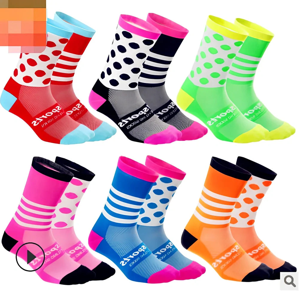 Pair of black powder compression cycling socks in size L, featuring stripe mesh pattern, 40-45cm long tube for breathable four-season support