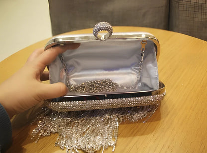 Silver fringed ladies handbag 18cm high with diamond rhinestones and 60-80cm chain strap for evening use