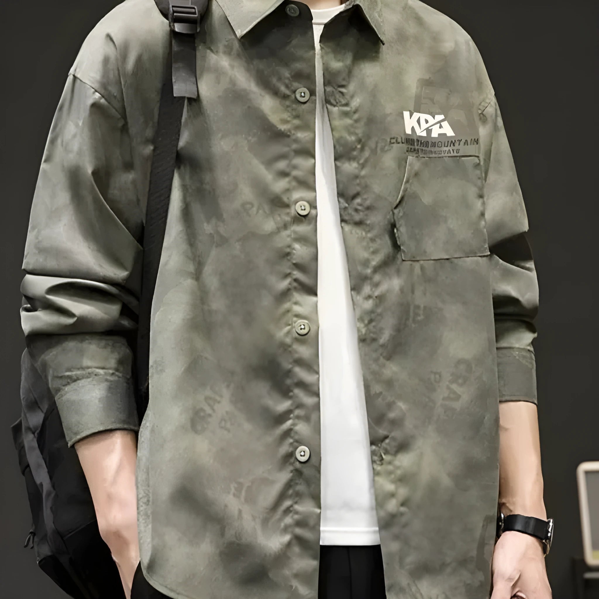Men's retro Japanese camouflage linen long sleeve shirt in Army Green, front view