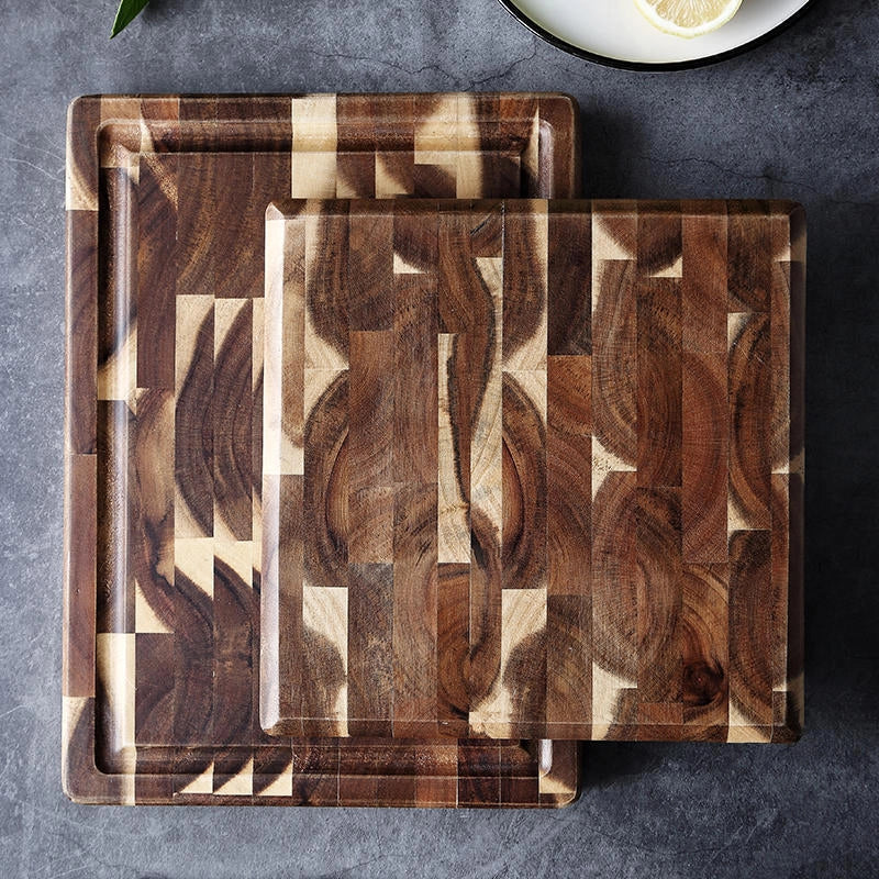 Solid wood cutting board in imported acacia for kitchen use