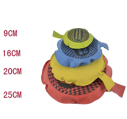 Plastic fart sponge pad in random colour, sizes 9cm to 25cm for spoof pranks, lightweight at 20-50g with squeeze-activated sound