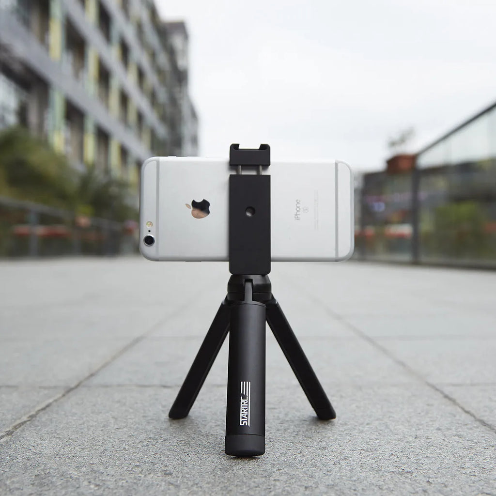 Aluminium alloy smartphone bracket with clip and tripod mounting options