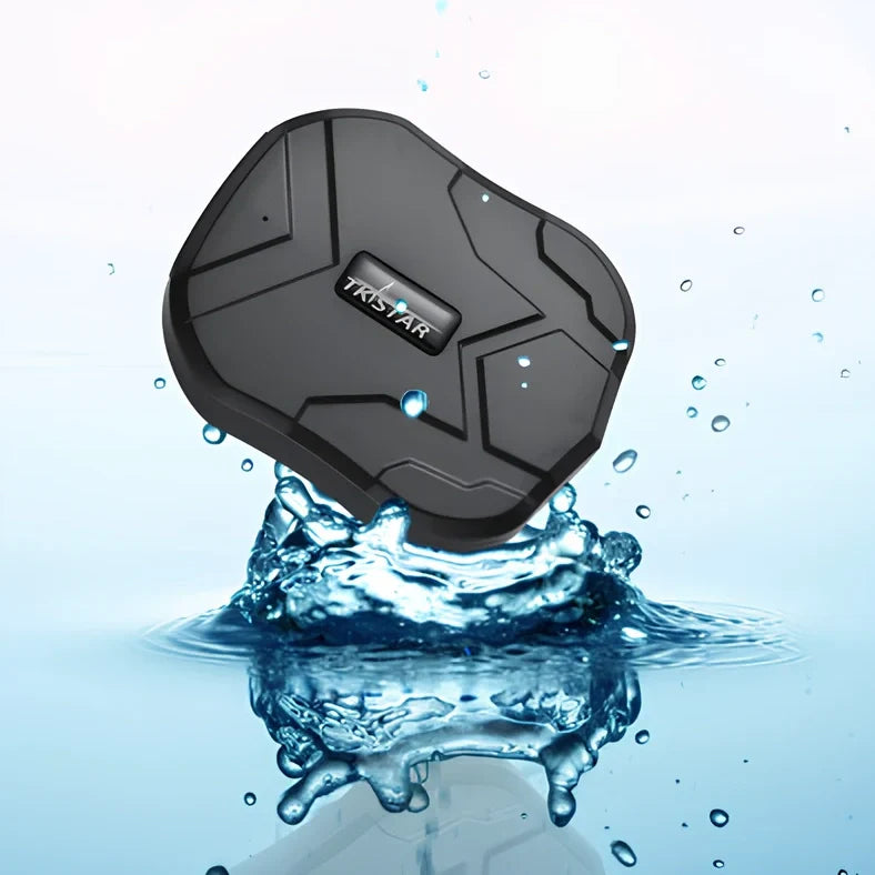 Black TK202 GPS locator, 90x74x25mm waterproof vehicle tracker with magnet and 5000mAh battery