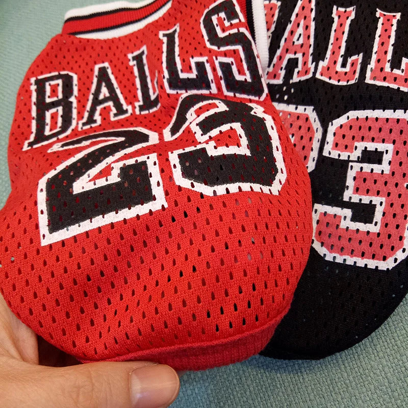 Breathable teddy vest for dogs in summer, available in black and red, sizes for dogs 2 kg to 12 kg