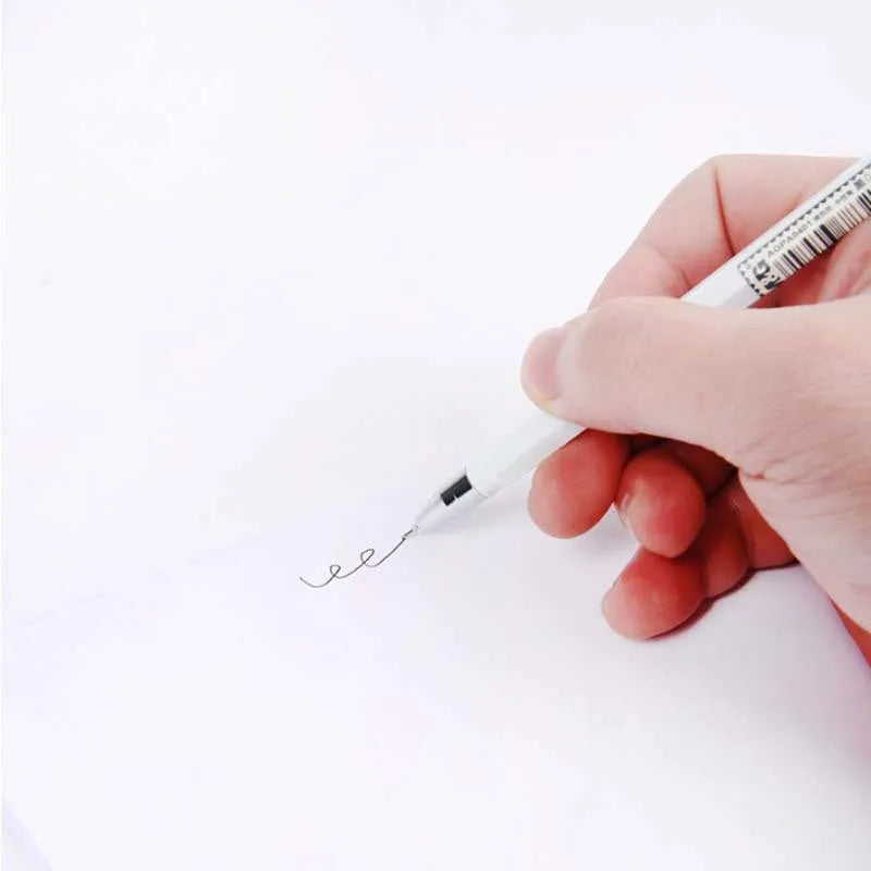 Full needle tube carbon signature pen with 0.35mm black tip and plastic body