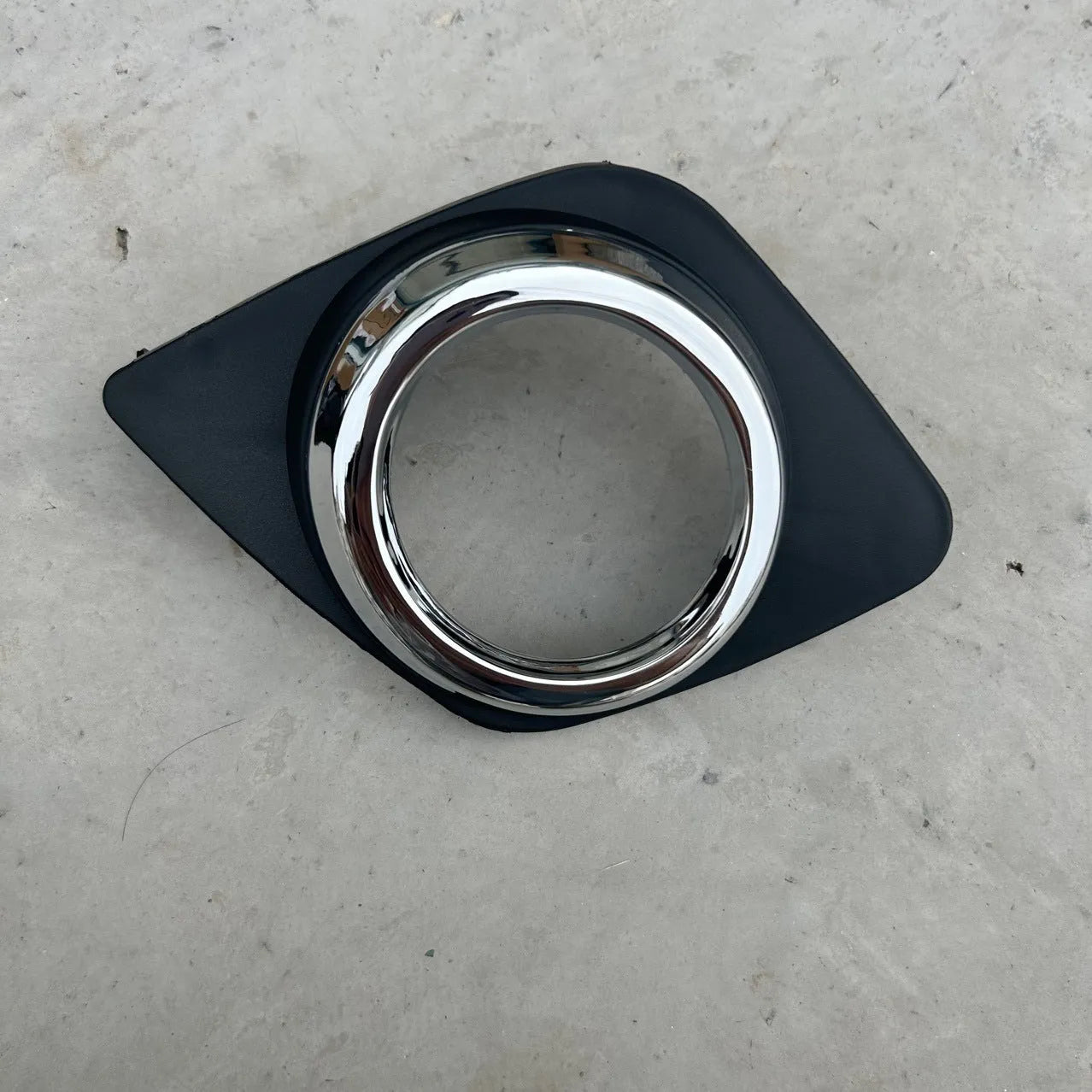 Toyota RAV4 front bumper anti-fog lamp cover set in matte black for main driver and co-pilot