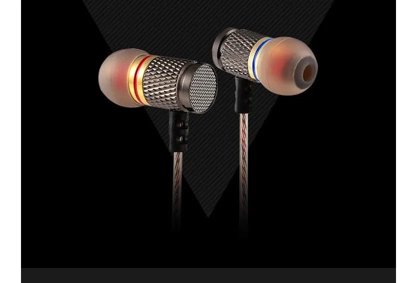 Black wired in-ear headphones with silicone cable, 3.5mm L-bend plug, and TPE ear tips.