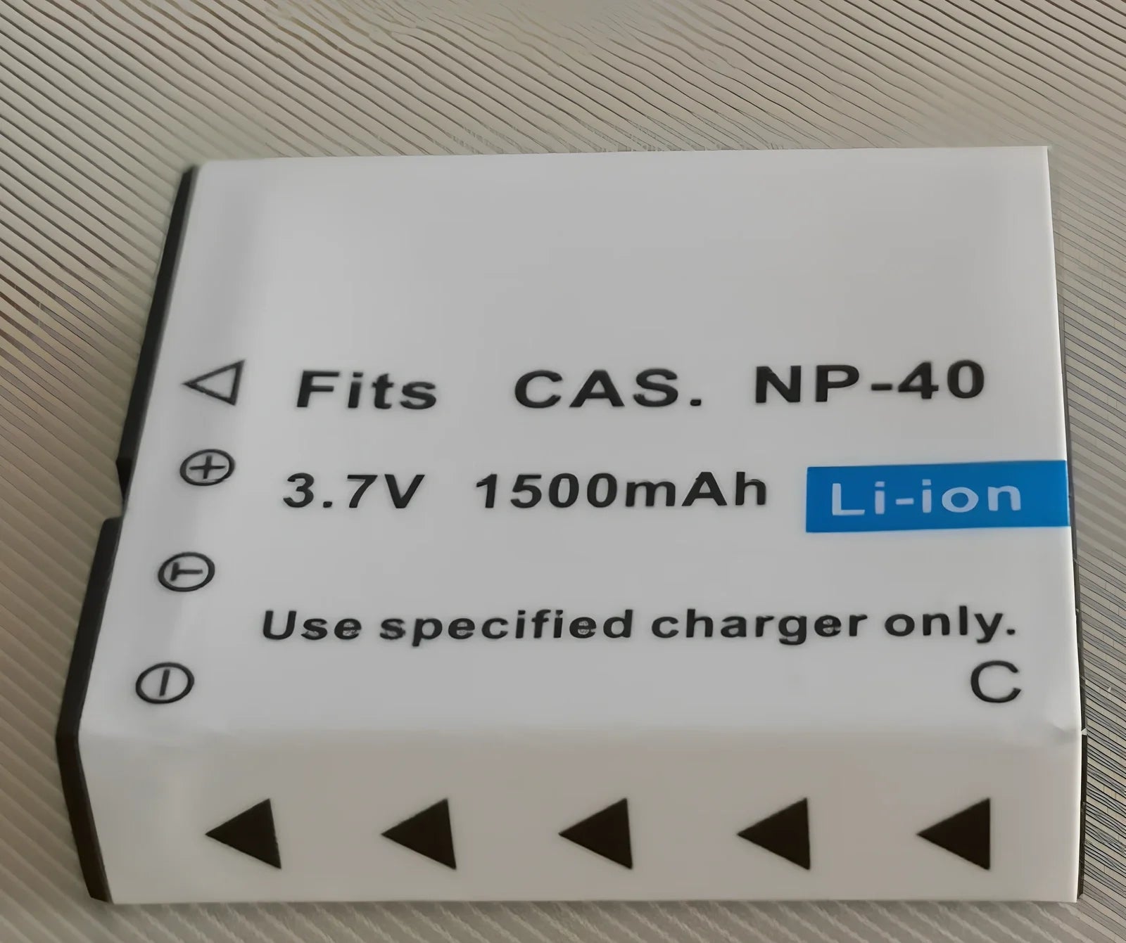 Black 3.0 inch touch screen 4K digital video camera with WiFi, remote, and 18x zoom lens