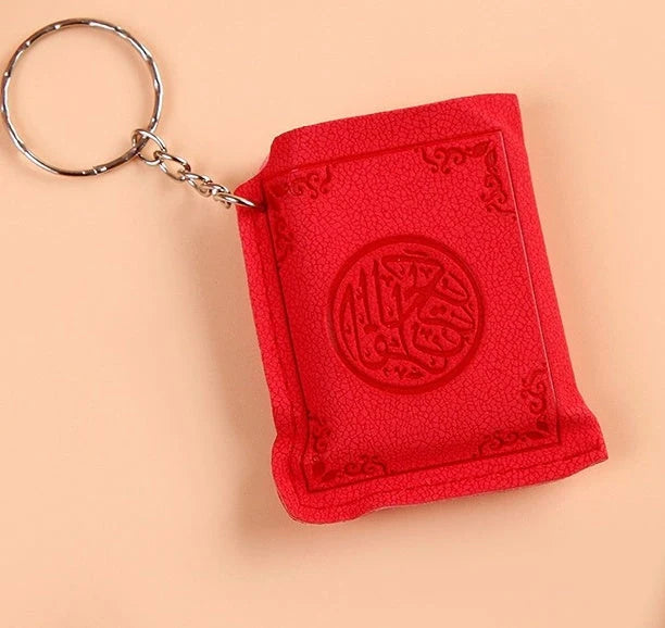Mini Holy Bible Keychain with Jesus Cross in PVC colour leather, dimensions 4.5x6.0cm