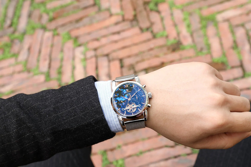 Mechanical tourbillon watch for men with genuine leather strap and mineral glass mirror, black dial, calendar display