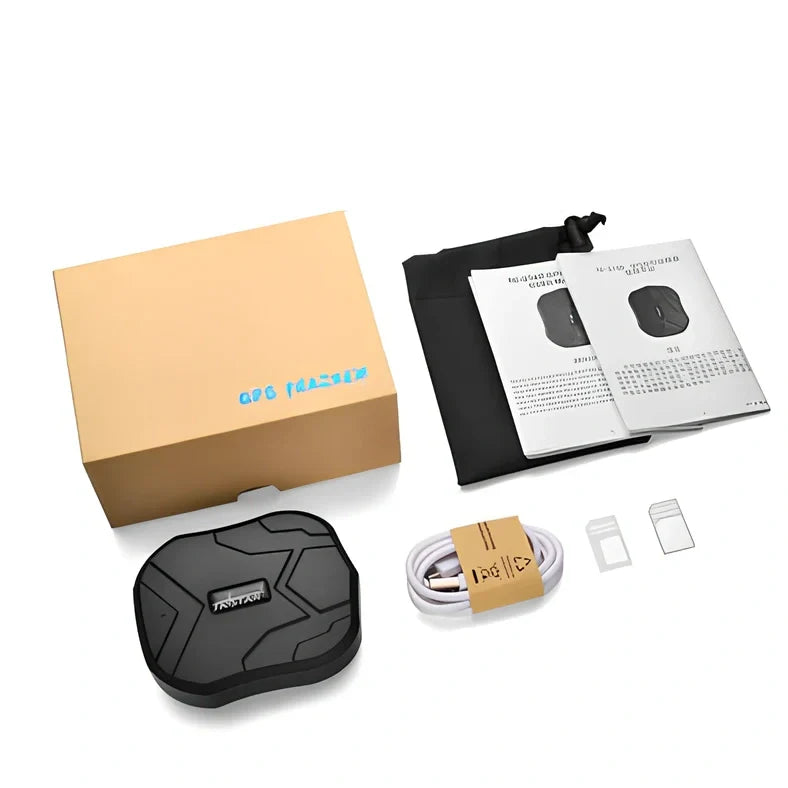 Black TK202 GPS locator, 90x74x25mm waterproof vehicle tracker with magnet and 5000mAh battery