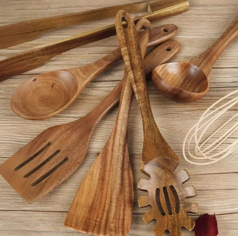 7-piece wooden cooking utensil set with spoon shovels for non-stick pans