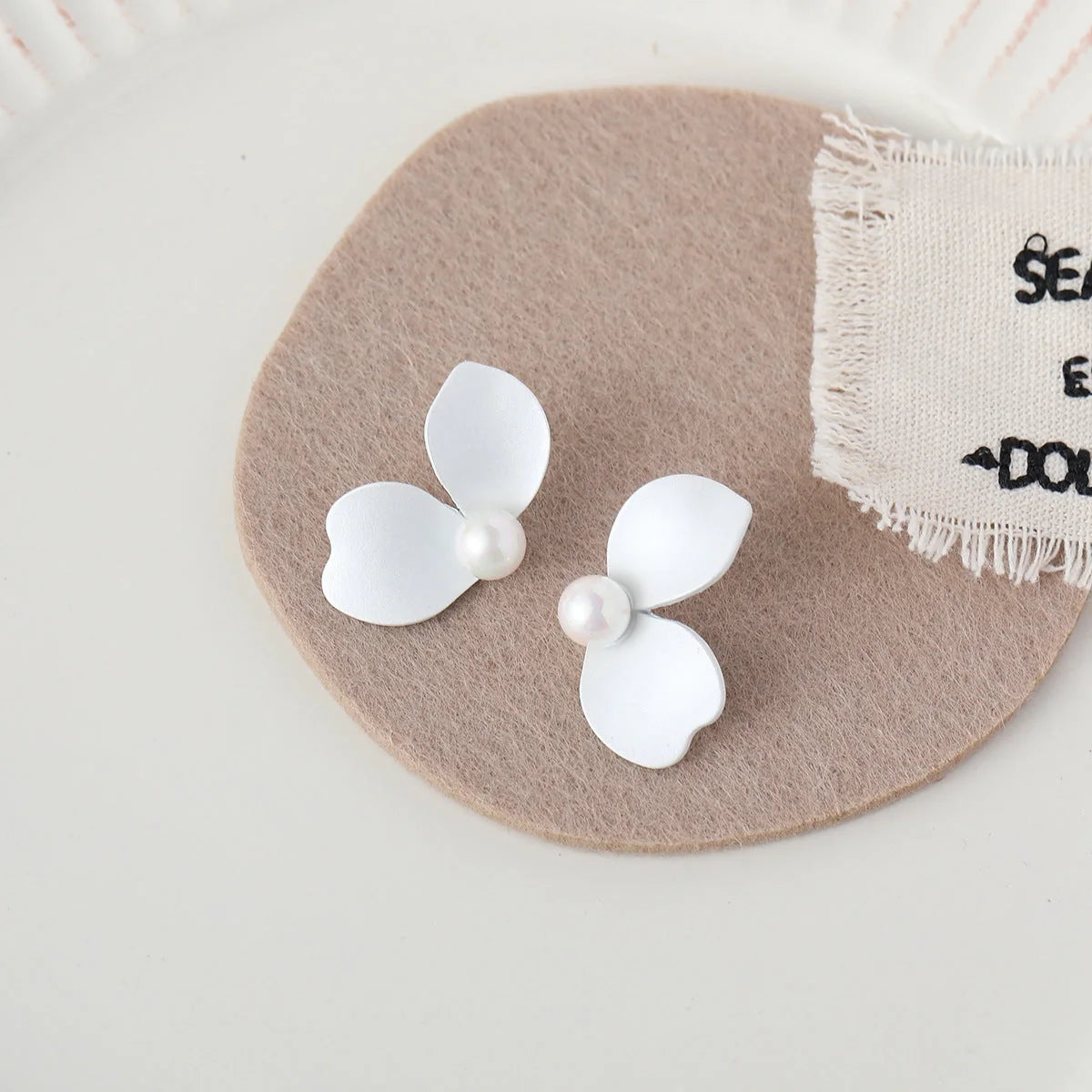 Sterling silver needle Mori style fresh flower stud earrings in various colours