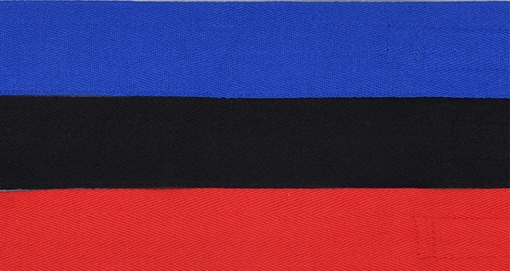 Cotton boxing hand wraps showing 2.5-metre length and 5cm width for martial arts training