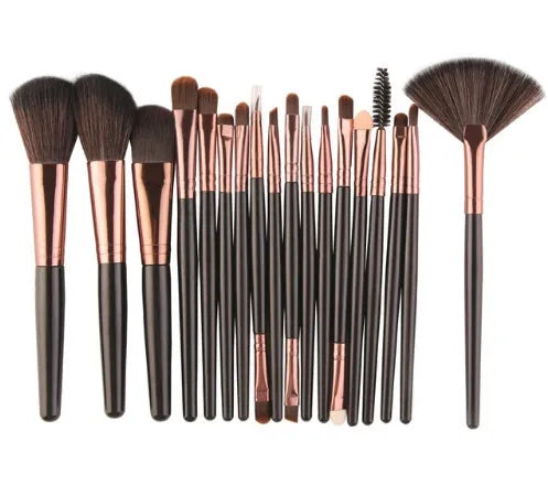 MAANGE 18-piece professional makeup brush set with black and silver handles and a fan contouring brush.